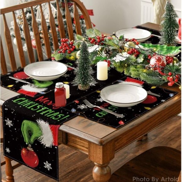 Artoid Mode Xmas Ball Merry Christmas Placemats Set of 4, 12x18 Inch Seasonal - Picture 5 of 5